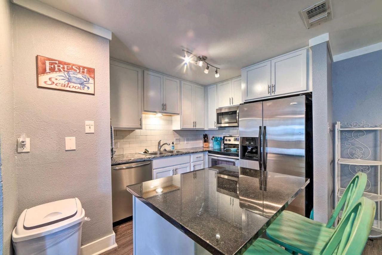 Port Aransas Condo With Outdoor Pool - Pets Welcome! Mustang Beach Exteriör bild