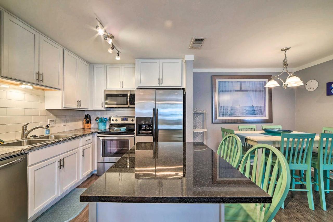 Port Aransas Condo With Outdoor Pool - Pets Welcome! Mustang Beach Exteriör bild